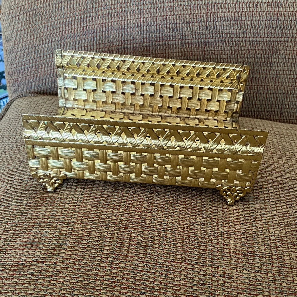 VTG Hollywood Regency Gold Woven Decorative Napkin or Washcloth Holder.